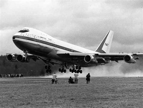 the first 747 jumbo jet